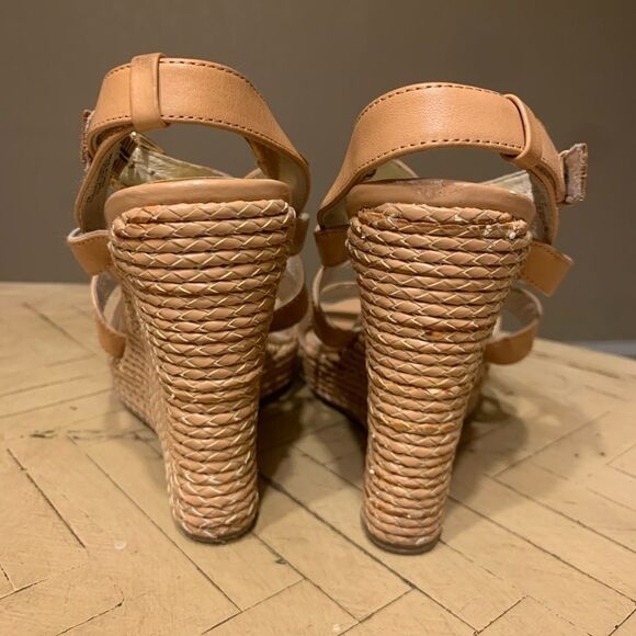 MICHAEL Kors Tan Strappy Wedge Sandals Size 9 - Picture 8 of 12